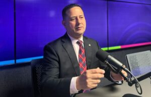 Imagen del artículo de Radio Isla 1320: Ocho querellas contra exsecretario de Corrección fueron desestimadas por la EEOC