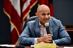 Imagen del artículo de Radio Isla 1320: Domingo Torres pide la renuncia inmediata del secretario del DACO ante su posible aspiración a la alcaldía de Cataño