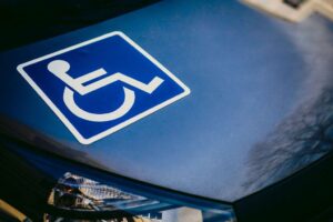 Imagen de la cobertura de: Sugieren renovaciones en línea y carnets permanentes para personas con impedimentos