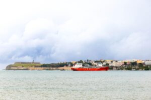 Imagen del artículo de Radio Isla 1320: New Fortress suplió solo el 34% del gas requerido y no sabe cuándo llegará otra barcaza, denuncia Hernández