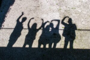 Imagen del artículo de Radio Isla 1320: 39 jóvenes bajo tutela del Estado: Reclaman una reforma al sistema de protección de menores
